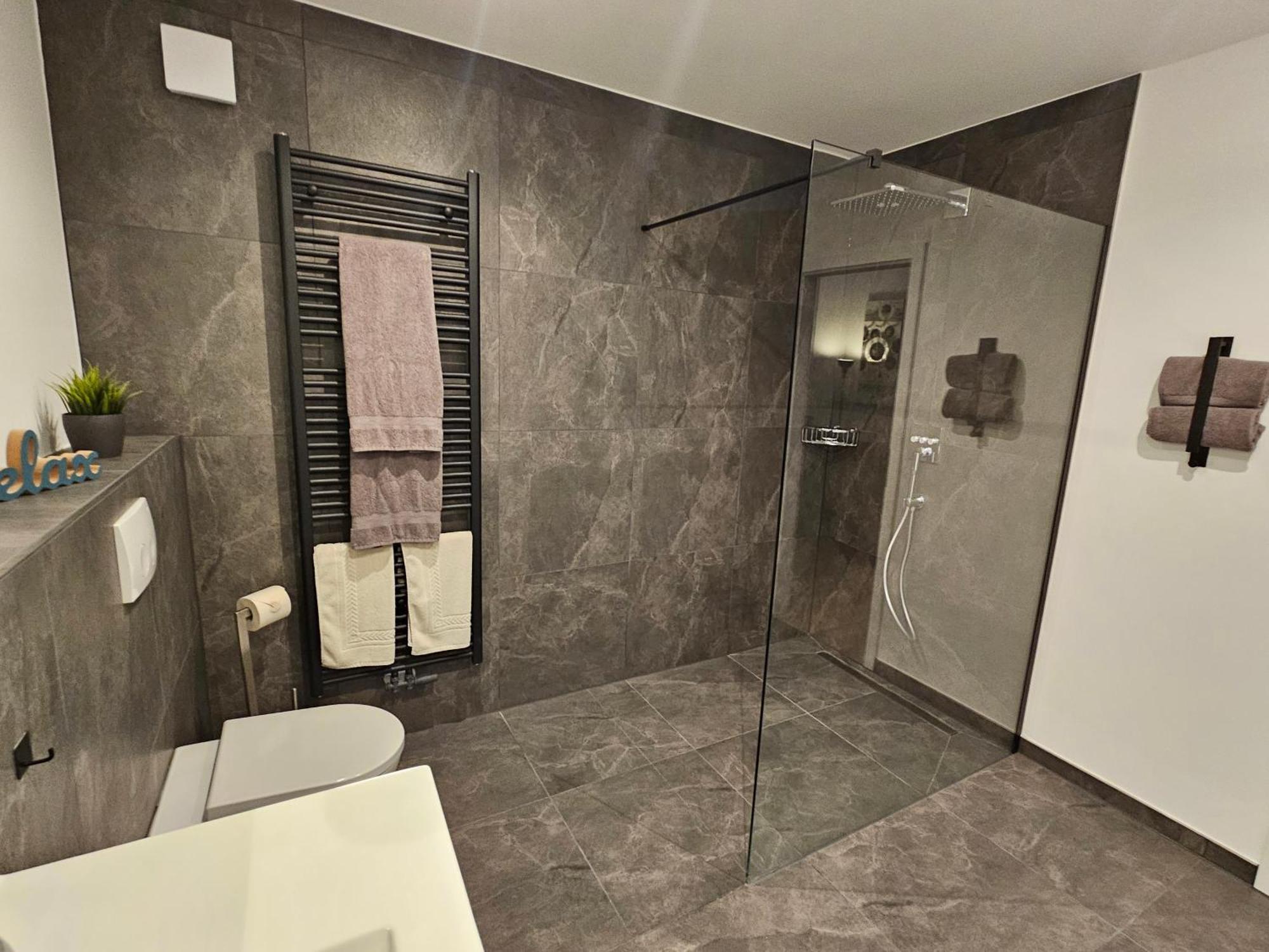 Apartment Traumzeit - Ebenerdige Wohnung In Gifhorn - Kaestorf Esterno foto